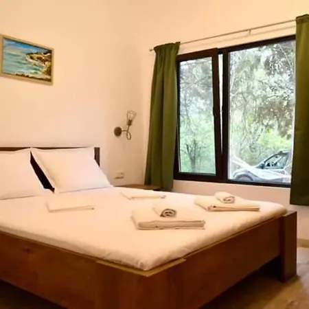 тузлата пентхаус / Tuzlata Penthouse Appartement Baltsjik